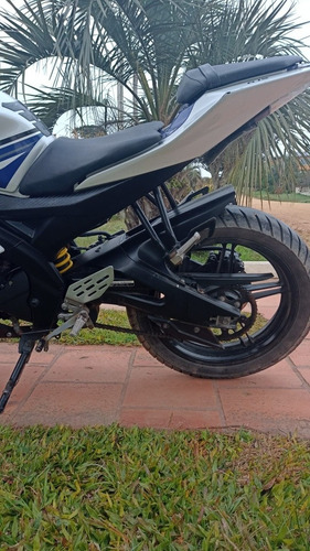 Imagen 6 de 15 de Yamaha R15