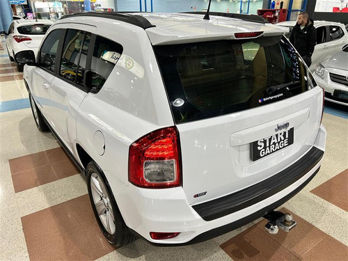Jeep Compass 2.0 SPORT 4X2 16V GASOLINA 4P AUTOMÁTICO