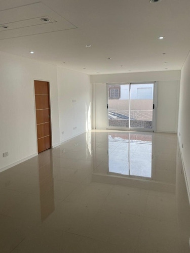 Imagen 4 de 13 de Departamento En Venta En La Tablada