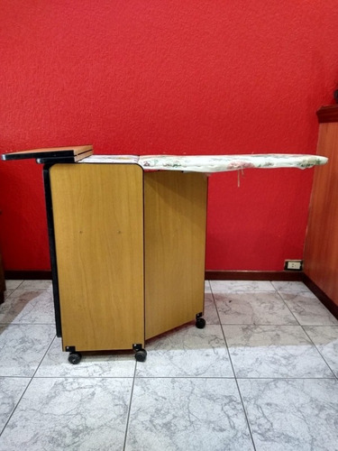 Imagen 4 de 5 de Mueble De Planchado