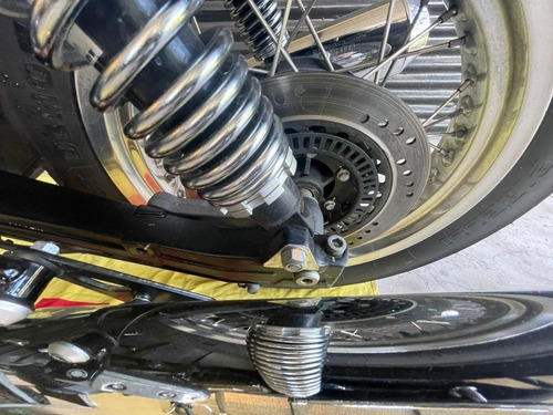 Imagen 5 de 22 de Moto Guzzi V7 Iii Special