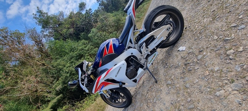 Imagem 6 de 7 de Honda Cbr1000rr