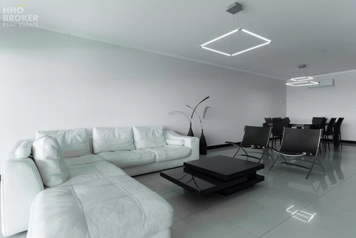 Apartamento En Alquiler Torrelobos, Punta Del Este, Playa Brava.