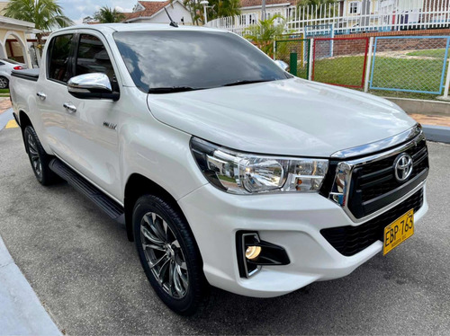 Toyota Hilux 2.8 Srv Automatica 4x4