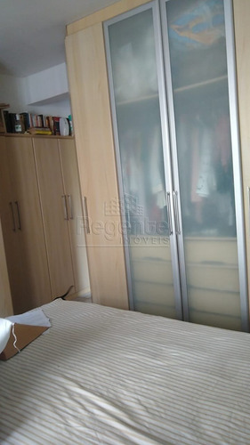 Imagem 5 de 9 de Apartamento A Venda Com 3 Quartos No Bairro Abraao Em Florianopolis - V-81775