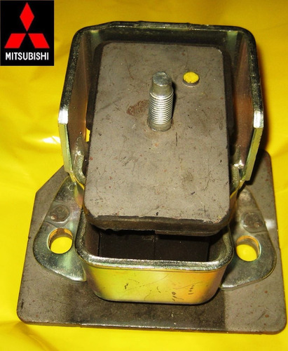 Soporte Izquierdo Mitsubishi Panel L300 Mb436833