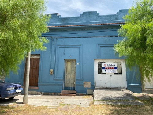 ¡oportunidad! Lega Propiedades Vende En Exclusividad Amplia Casa Con 2 Dormitorios