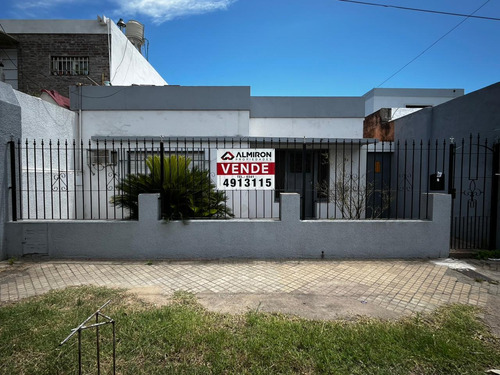 Casa | 2 Dormitorios | Capitán Bermúdez | Barrio Villa Del Prado