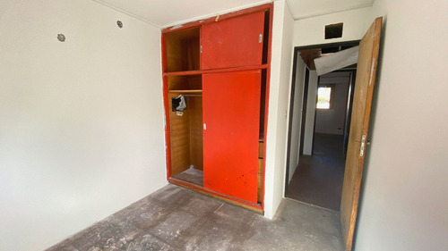 Venta Casa Con Deposito Y Locales En Palomar