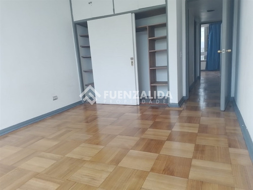 Departamento En Arriendo De 3 Dorm. En La Reina