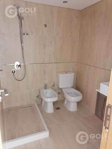 Alquilo Apartamento De 1 Dormitorio Con Terraza Al Frente, Garaje, Barbacoas, Punta Carretas