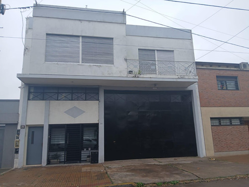 Galpon Con Dpto-.290m2-tolosa 8 E/ 529 Y 530-la Plata-venta