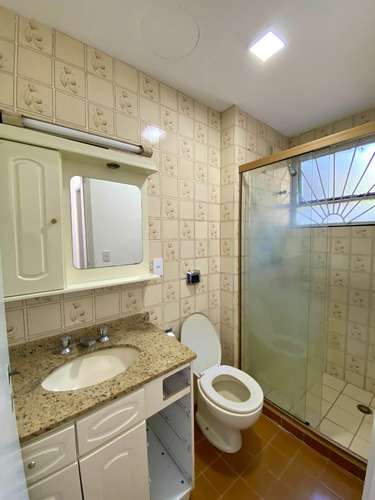 Aluga-se Apartamento Em Ótima Localização No Bairro Cristal E Próximo A Orla