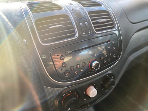 Imagem 9 de 9 de Fiat Siena Tetrafuel 1.4 Prata 2013