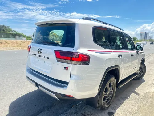 Toyota Land Cruiser 2023