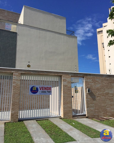 Imagem 1 de 23 de Sobrado Triplex Com 3 Quartos Sendo 1 Suíte, 3 Vagas De Garagem No Centro Em Guaratuba/pr - Imobiliária África - So00120 - 33359021