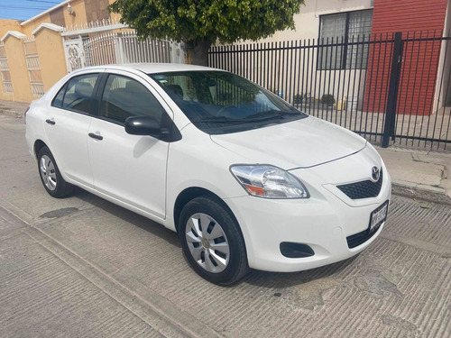 Toyota Yaris 1.5 Core Sedan Mt 2016