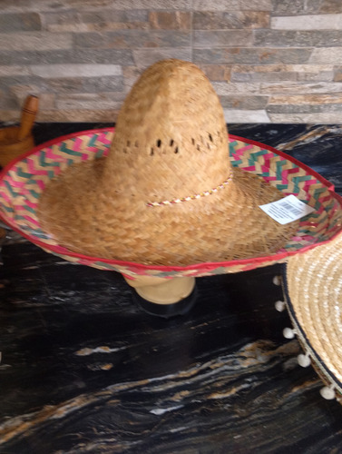 Sombreros Mexicanos Y Varios.. Playeros Y Campesino.