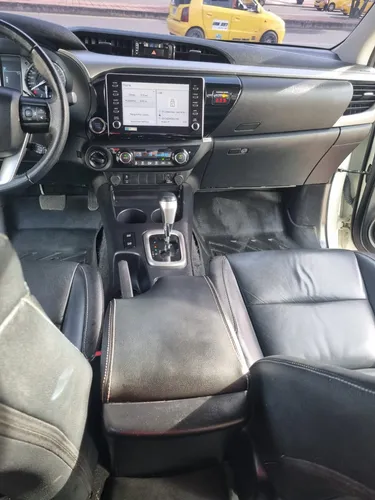 Toyota Hilux Srv 2.4 At