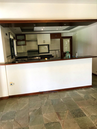 Vendo Casa En Lomas, 4 Dorm,servicio,piscina