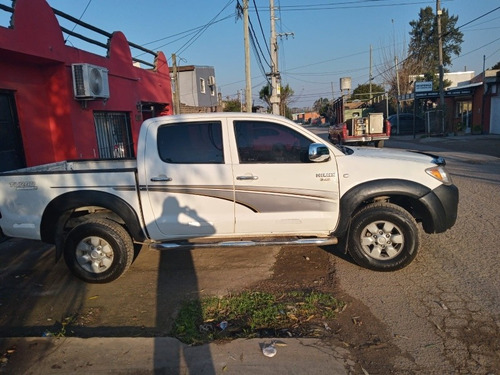 Imagen 8 de 11 de Toyota Hilux 2.5 D/c.dx.td 4x2