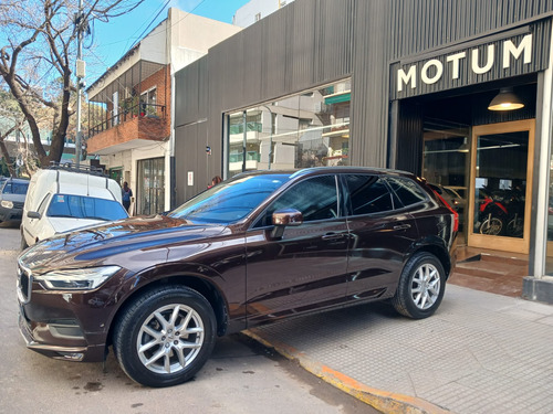 Volvo XC60 2.5 T5 Momentum