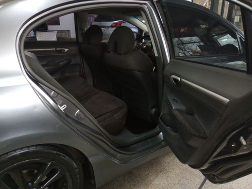 Imagen 14 de 15 de Honda Civic 2.0 Si. Año 2009