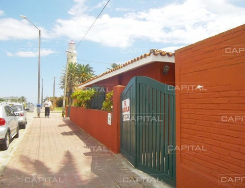 Casa En Venta Puerto De Punta Del Este- Ref: 24866