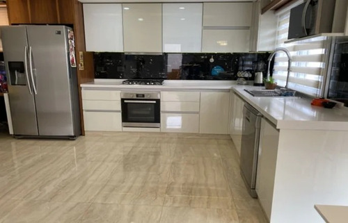 Villa Bosch: Impecable Piso 5 Amb.