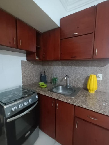 Alquiler Apartamento De 1 Habitación, Avenida Bolivar, Gazcue, Santo Domingo