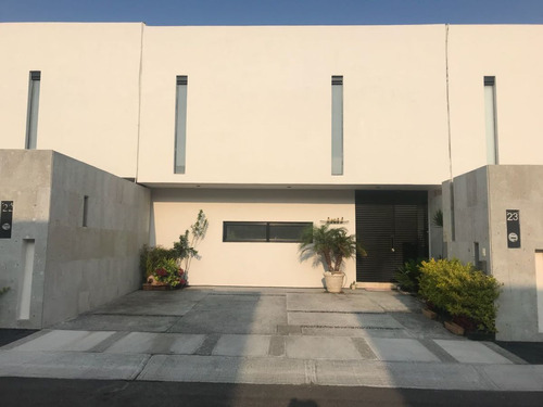 En Venta Casa En Zibatá, Gran Roof Garden, Jardín, 3 Recamar