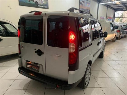 Fiat Doblò Essence 1.8 Flex 16v 7 L Manual Impecável