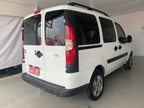 Imagem 4 de 10 de Fiat Doblo Essence 2020