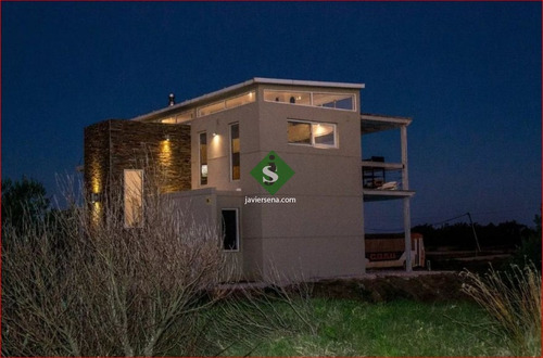 Venta Y Alquiler De Casa En Balneario Buenos Aires, 3 Dormitorios, 2 Baños. - Ref: 167276