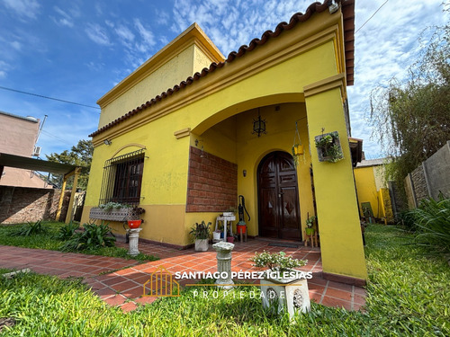 Casa Con Depto 2 Dormitorios Barrio Sarmiento Lujan