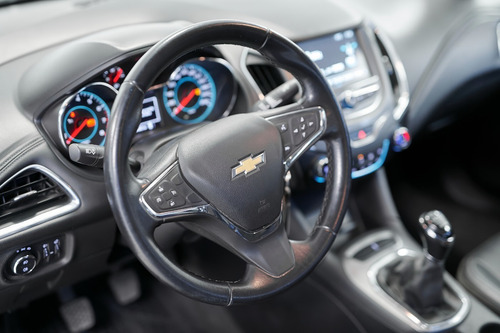 Imagen 16 de 17 de Chevrolet Cruze 1.4 4p Lt 2019
