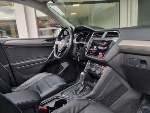 Volkswagen Tiguan Allspac Comf 250 TSI 1.4 Flex