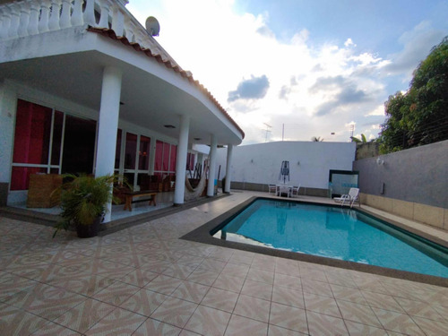Casa En Venta En La Viña Calle Privada (ac)
