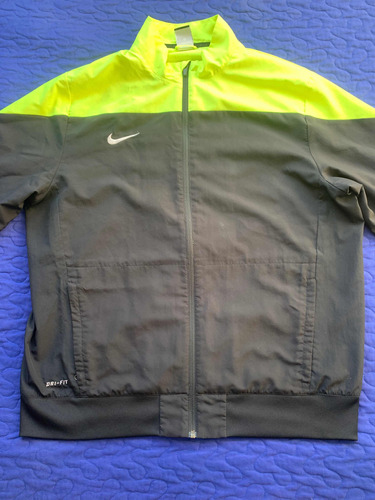 Chaqueta Nike