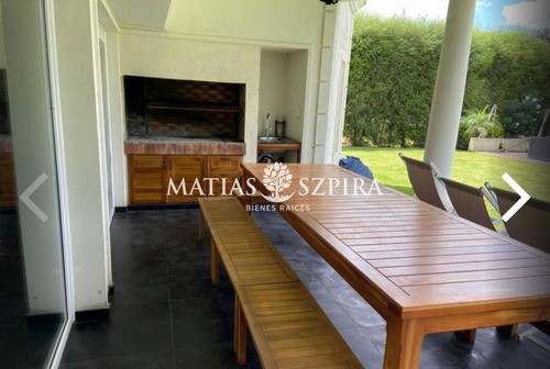 Casa En Venta En Buenos Aires Golf