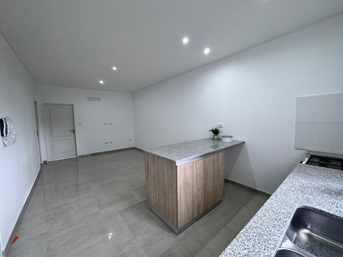 Departamento En Venta En Quilmes, G.b.a. Zona Sur, Argentina