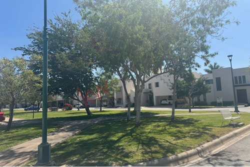 Terreno Exclusivo En Las Villas, Torreón: Invierte En Plusvalía Y Construye Tu Sueño
