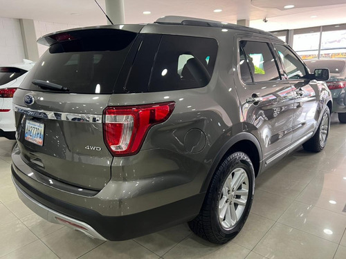 Imagen 5 de 12 de Ford Explorer Limited 4x4