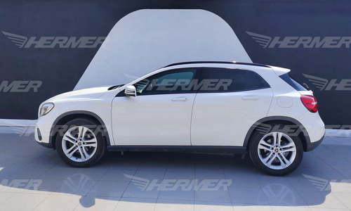 Mercedes-Benz Clase GLA 1.6 200 Cgi At