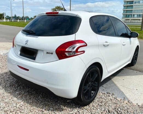 Peugeot 208 Nivel 5