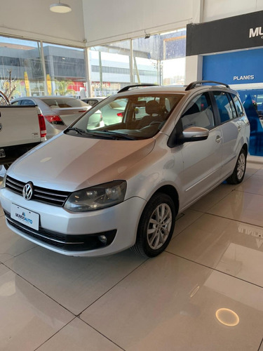 Volkswagen Suran 1.6 Highline 101cv