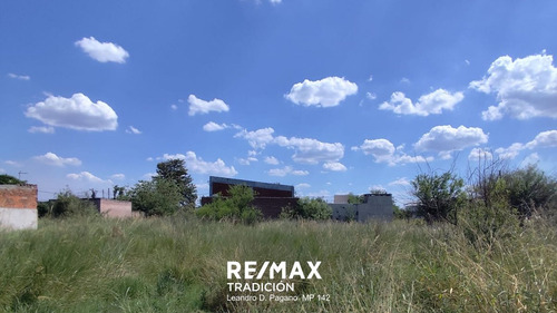 Venta Terreno En Barrio Carpincho Macho