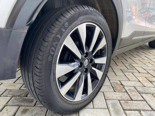 Imagem 5 de 10 de Nissan Kicks 1.6 16v Flexstart S 4p Xtronic