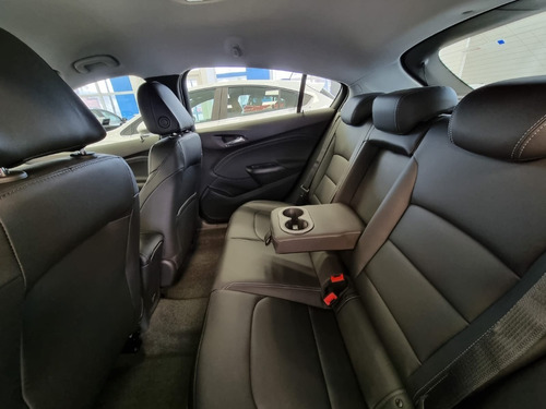 Imagen 17 de 24 de Chevrolet Cruze 1.4t Lt 5p At .gl