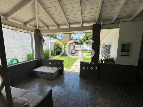 Casa Chalet En Venta En Adrogué, Almirante Brown, G.b.a. Zona Sur